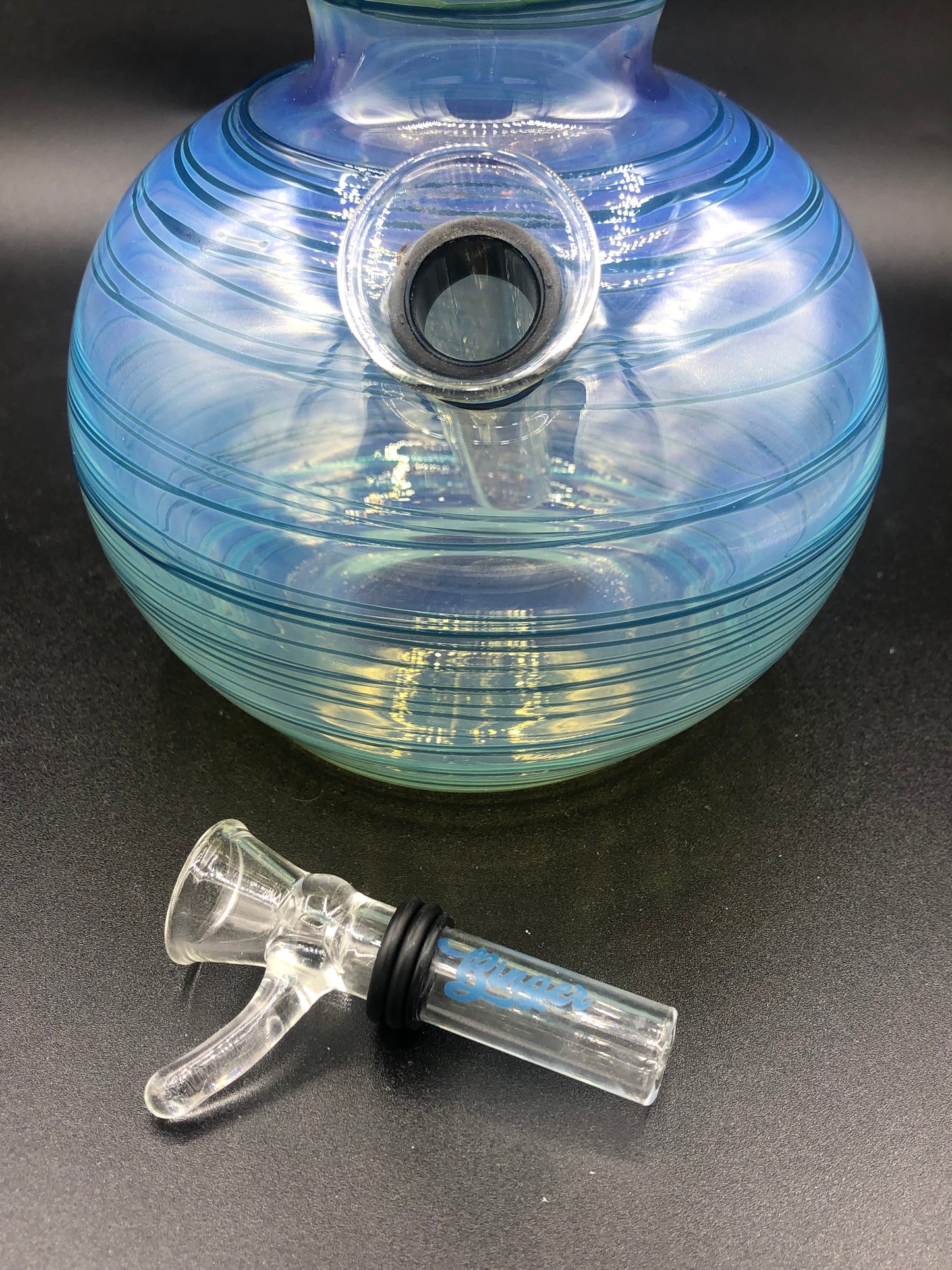 10 1/2” Grommet Style Ice Pinch Bong 002