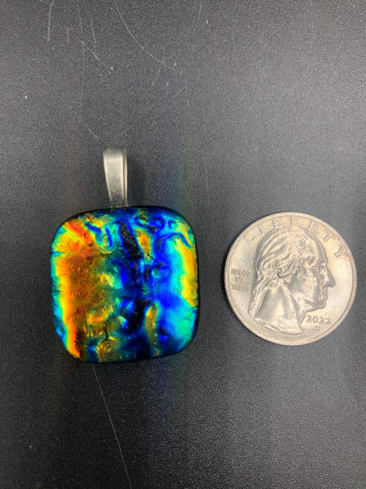 Dichro Pendant 005